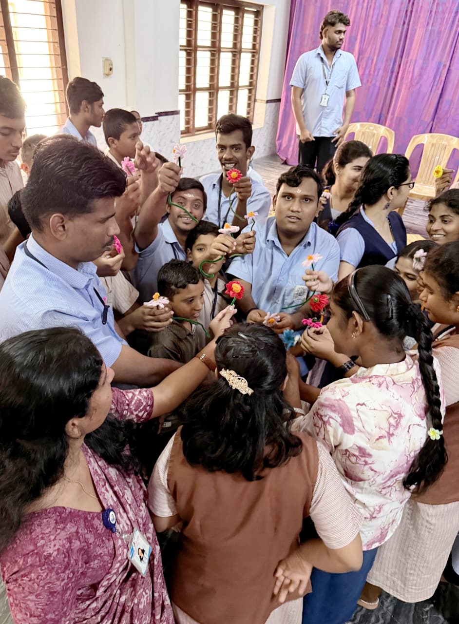 Hands & Hues: Crafting Joy Together – Skill Enhancement Program